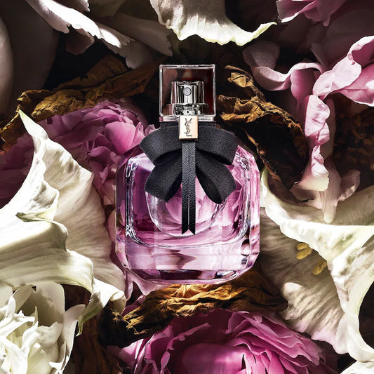 Yves Saint Laurent  Mon Paris Eau de Parfum Patchouli & Florals